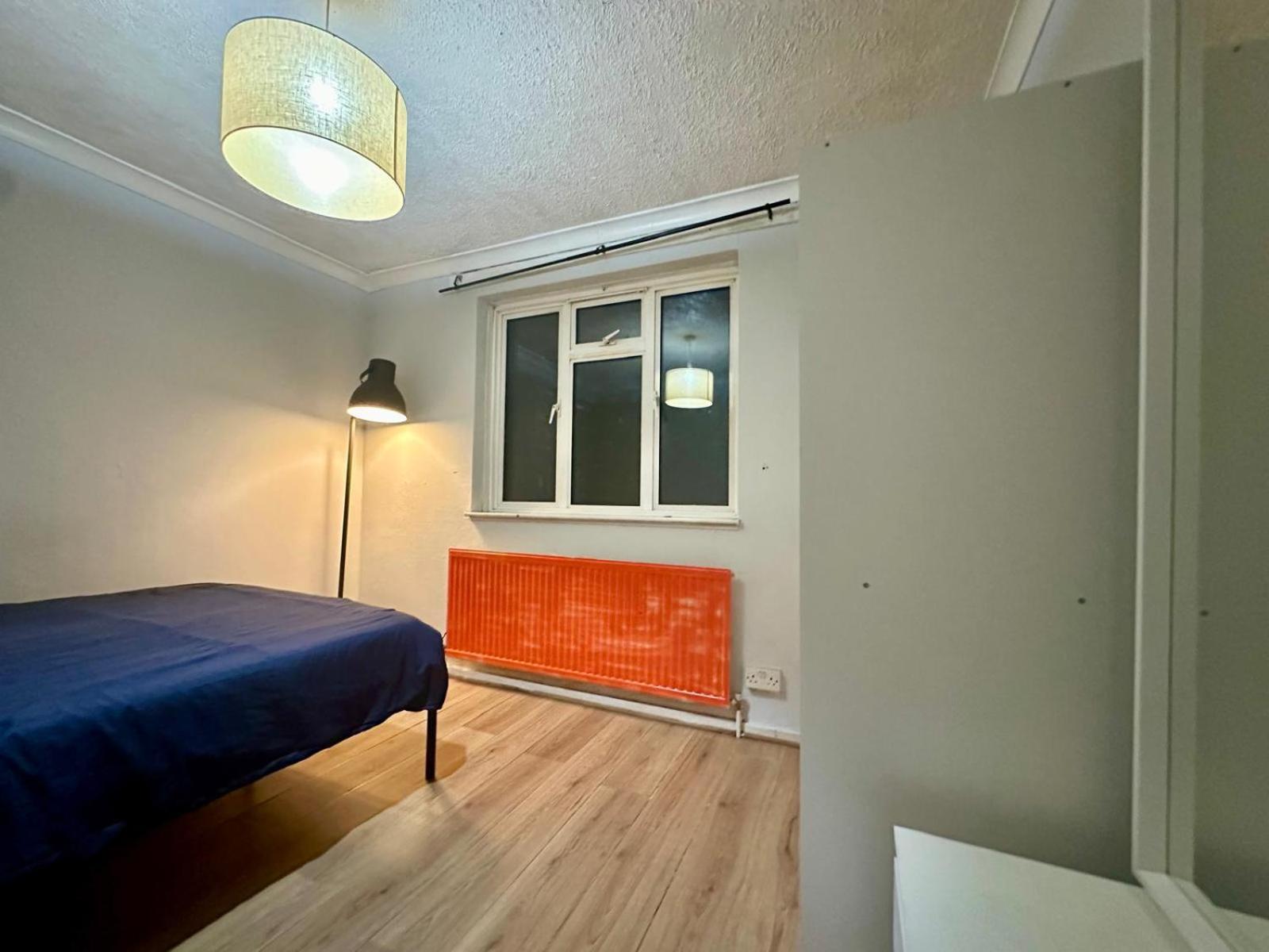 Gasthof Whitechapel R2 *