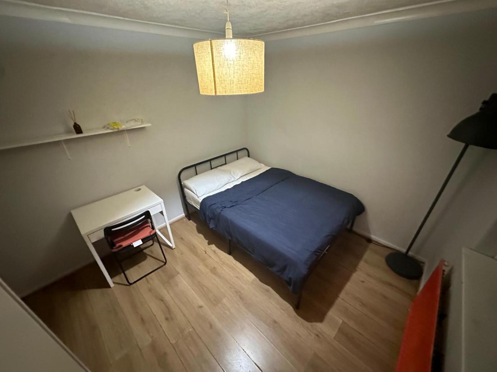 Gasthof Whitechapel R2 London